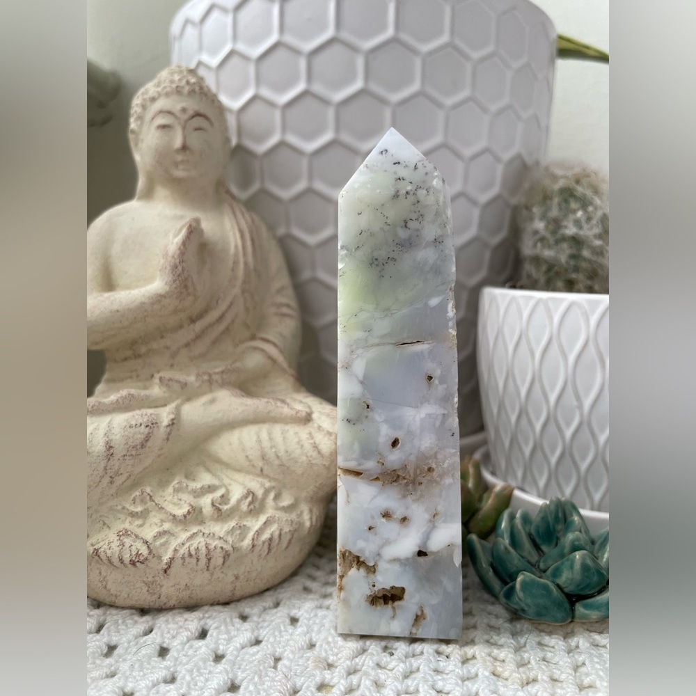 Green Flower Agate Tower